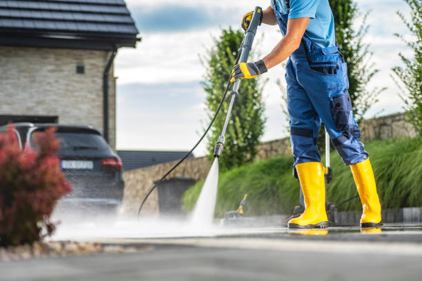 Best Patio and Deck Pressure Washing  in Hueytown, AL